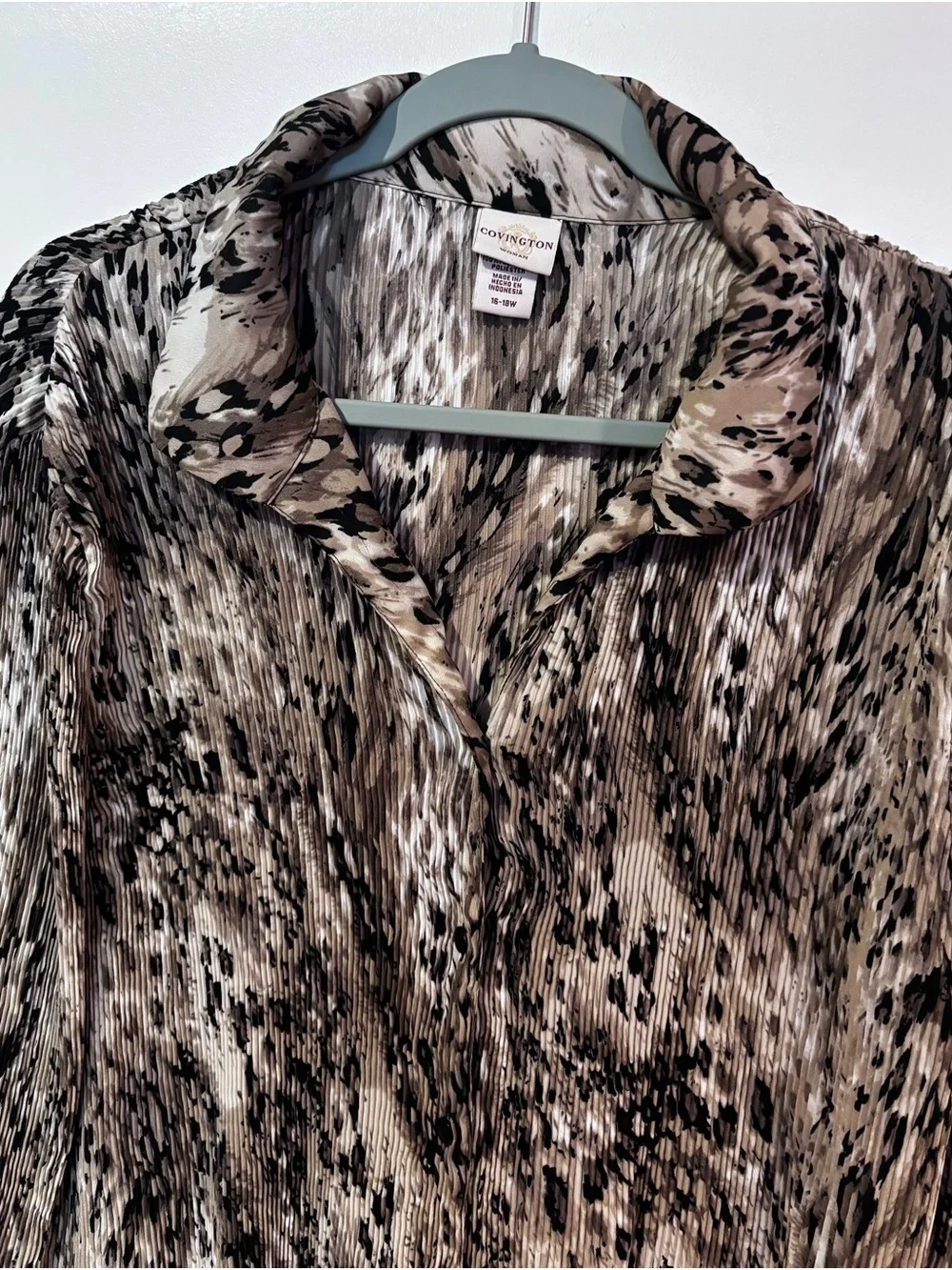 Covington Taupe and Black Printed Pleated Blouse